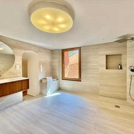 Unique Villa, Pool, Nature & Monaco On Foot Villa